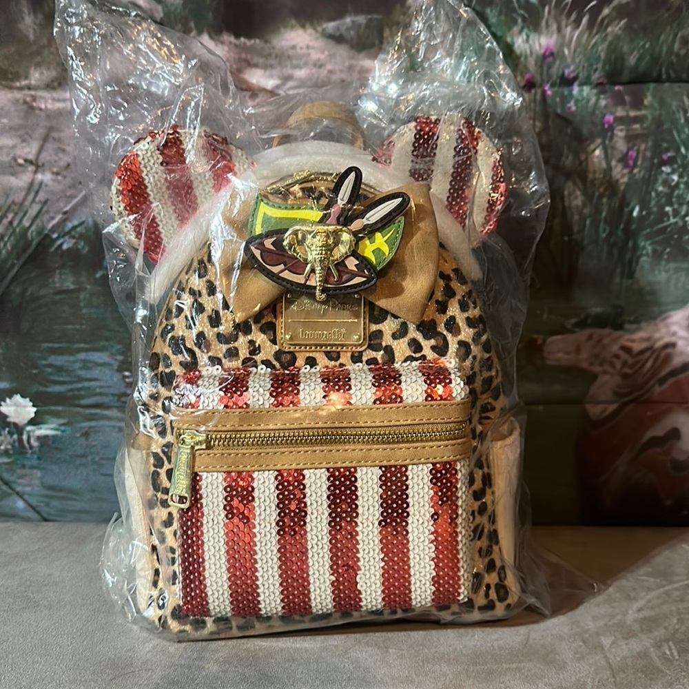 Disney Minnie Mouse The Main Attraction Jungle Cruise Loungefly Backpack NWT
